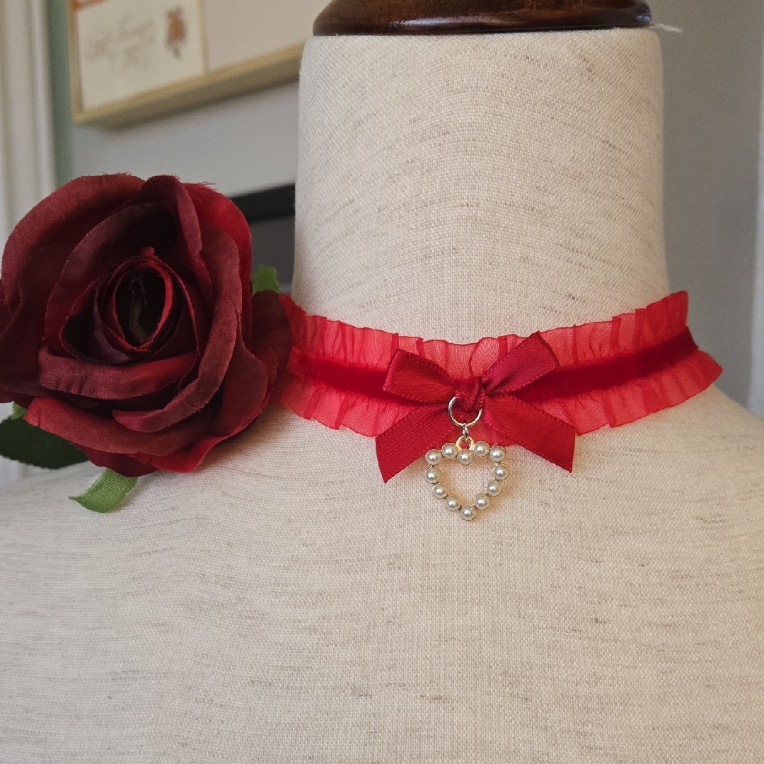 Elegant Red Heart Pendant Choker In Classic Red, Nwt